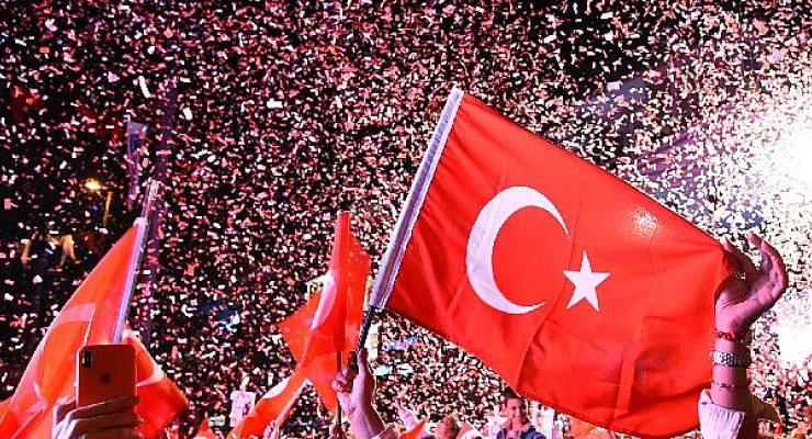 Kadıköy Cumhuriyet Bayramını Coşkuyla Karşılıyor
