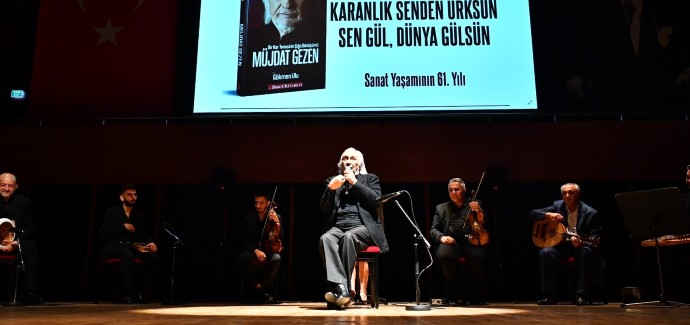 Müjdat Gezen belgeselinin galası İzmir’de yapıldı