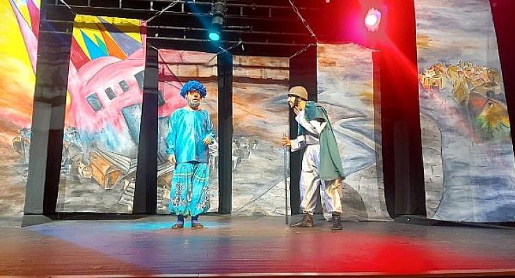 Büyükşehirin Çocuk Tiyatrosu Renkli Görüntülere Sahne Oldu