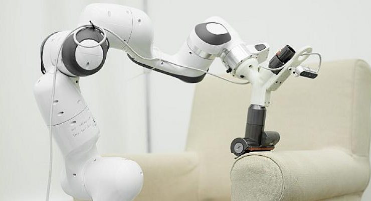 Dyson, yeni ev tipi robot prototipleri üzerinde çalıştığını ve robot teknolojileri konusunda uzman mühendisler arayışında olduğunu açıkladı