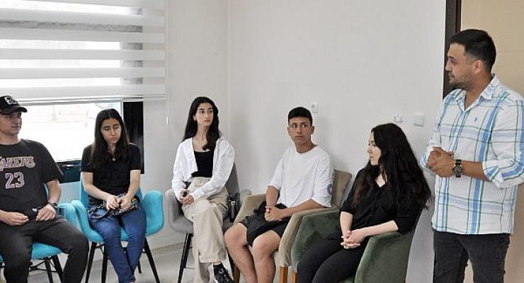 Çukurova Belediyesi Sınav Kaygılarını Dağıtıyor