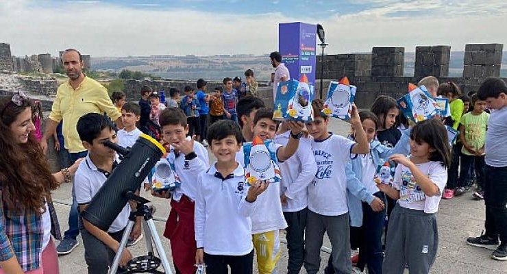 Diyarbakırlı Çocuklar, Sur Kültür Yolu’na Büyük İlgi Gösteriyor
